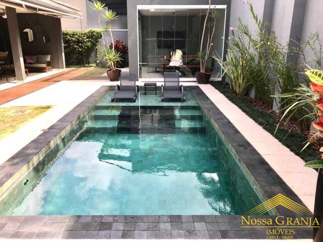 #1008 - Casa para Venda em Carapicuíba - SP