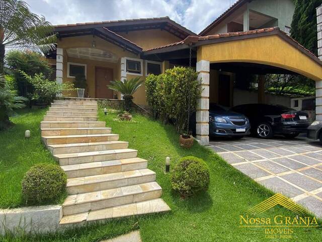 #903 - Casa para Venda em Cotia - SP