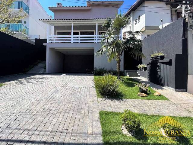 #920 - Casa para Venda em Cotia - SP