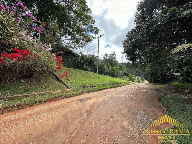 #1065 - Casa para Venda em Cotia - SP