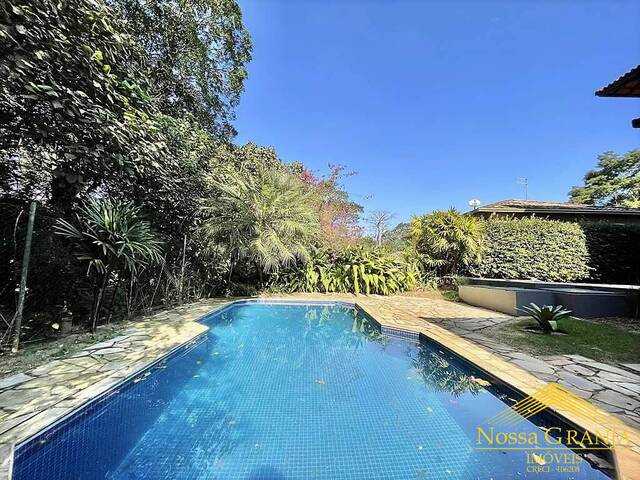 #1063 - Casa para Venda em Carapicuíba - SP