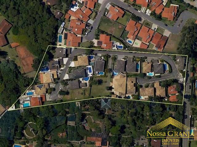 #1042 - Casa para Venda em Carapicuíba - SP