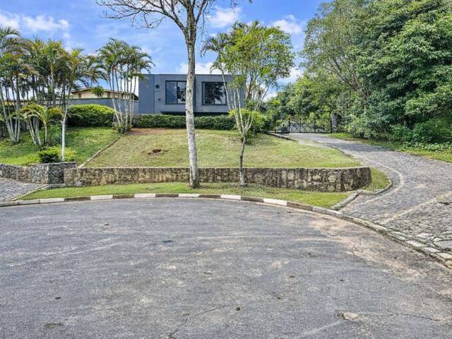 Casa para Venda em Embu das Artes - 5